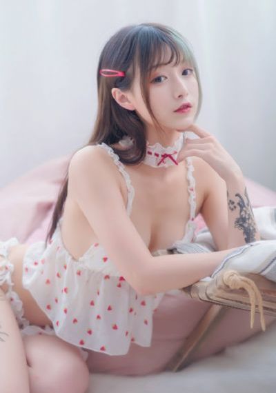 亚洲高清美女汐汐精品私房照写真_在线视频免费观看