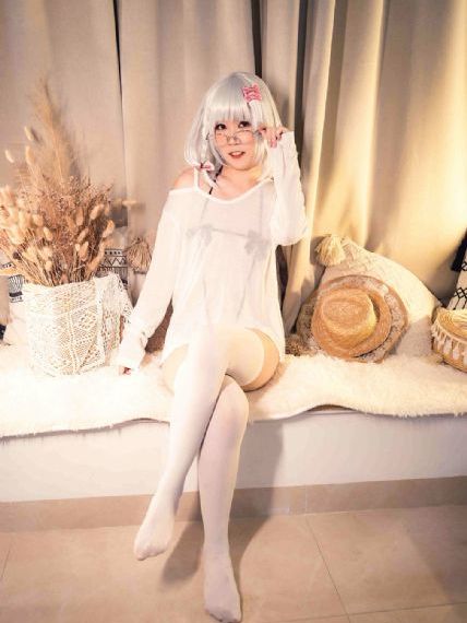 欧美少妇xxxxx_720在线播放观看