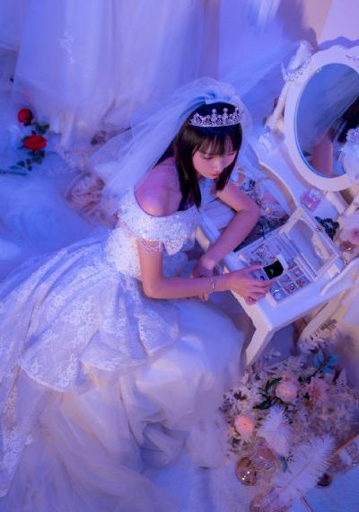 演一个老太婆三级红色毛片_影视大全视频