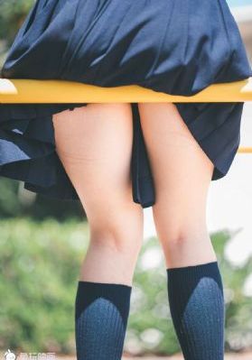 吃胸亲吻吃奶摸下面免费视频_HD在线观看