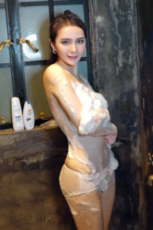 玩两个丰满奶水在线播放_超清免费观看视频