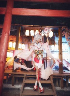 欧美极品美女视频网站在线观看免费_超清神马在线观看